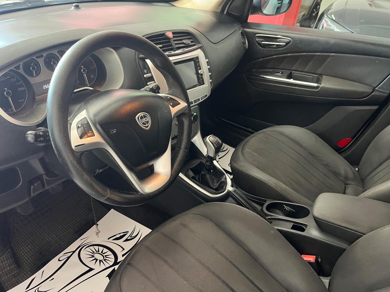 Lancia Delta 1.6 MJT DPF Platino