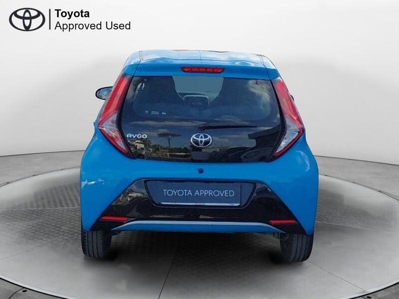 Toyota Aygo 1.0 VVT-i 72 CV 5 porte x-play MMT