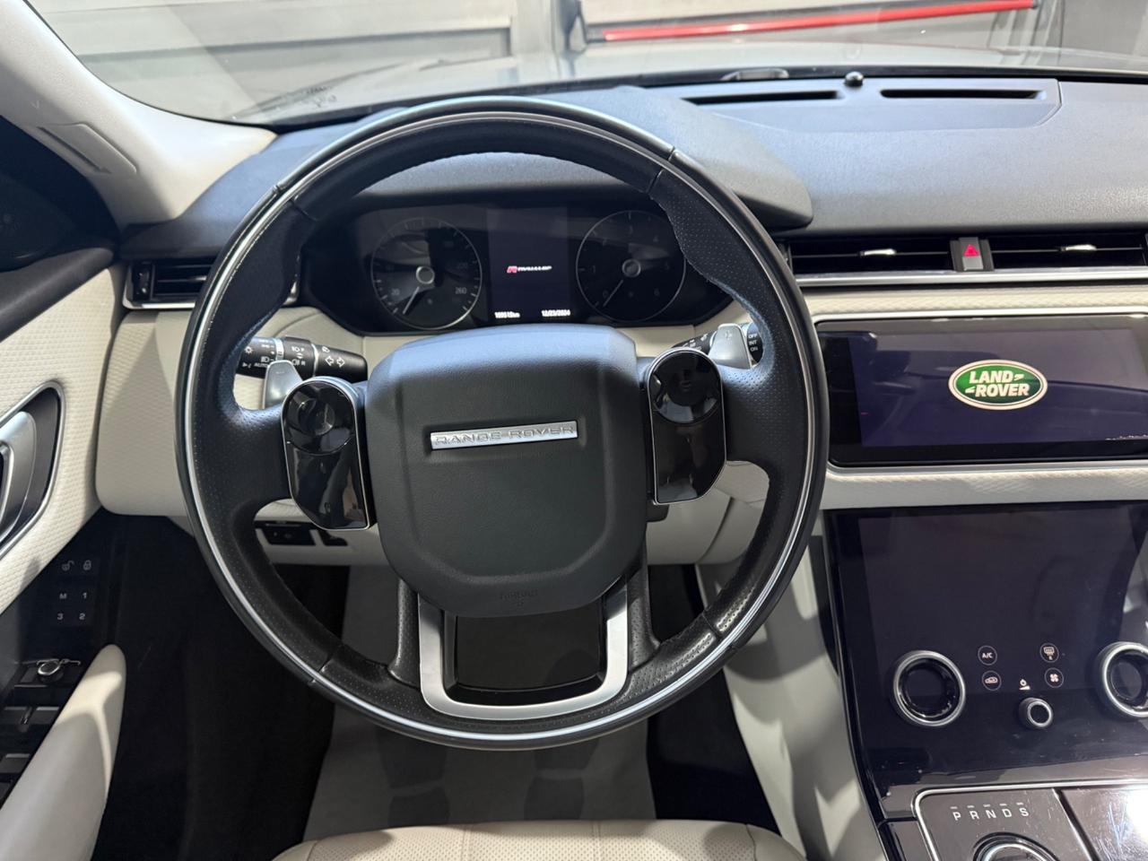 Land Rover Range Velar 2.0 TD4 180 CV R-Dynamic SE