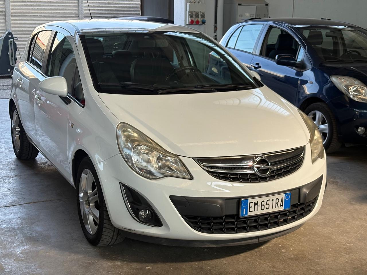 Opel Corsa 1.2 5 porte Sport