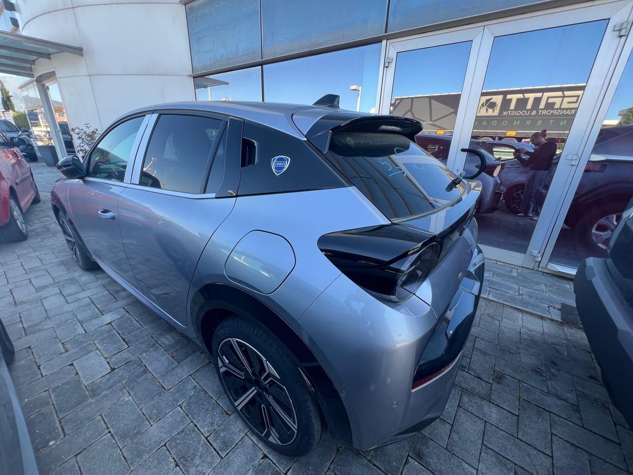 Lancia Ypsilon Hybrid e-DCT LX