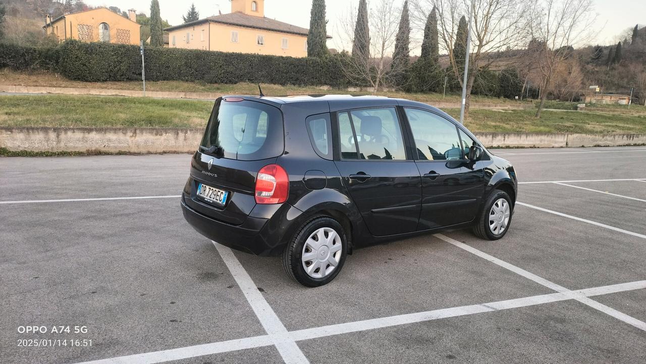 Renault Modus 1.2 16V TCE Dynamique