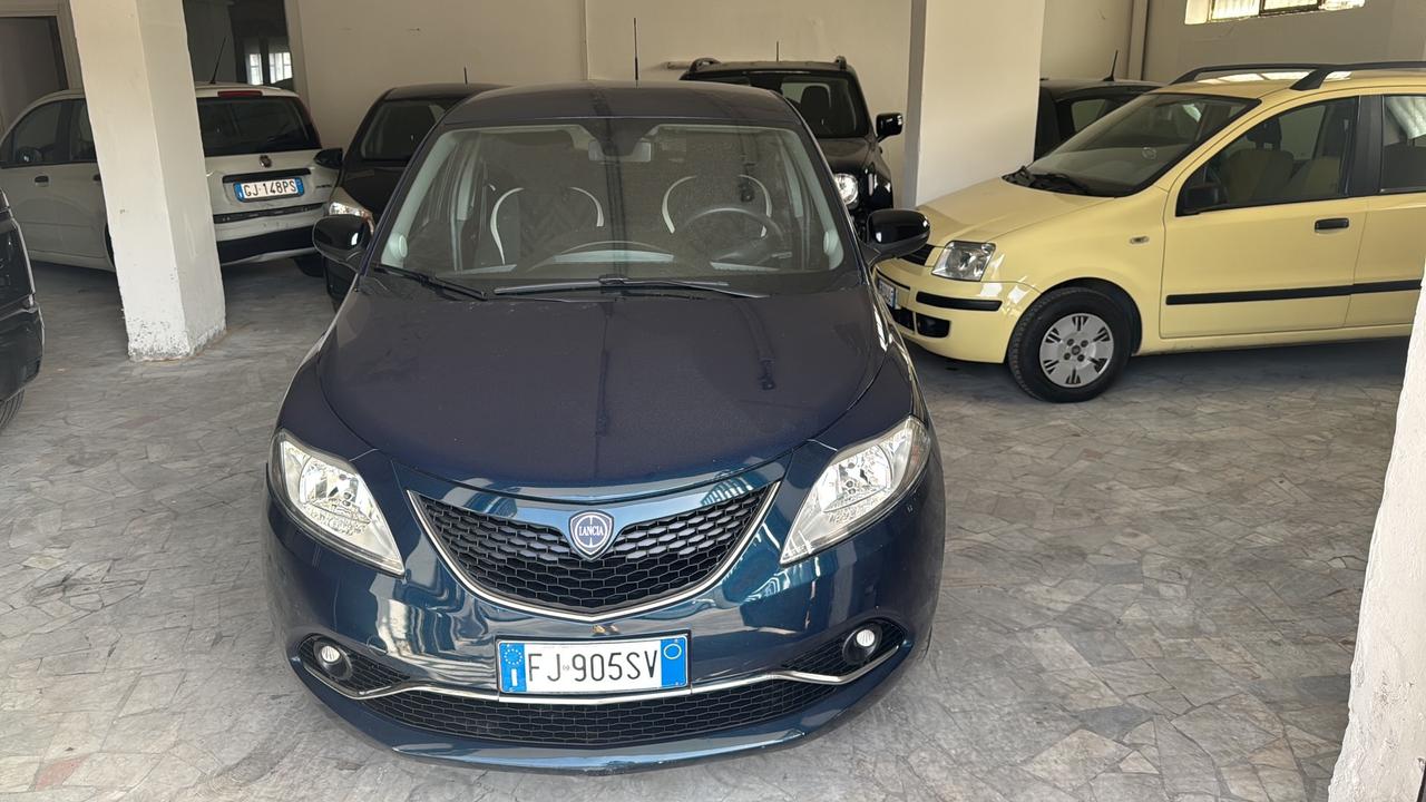 Lancia Ypsilon 1.2 69 CV 5 porte GPL Ecochic Gold