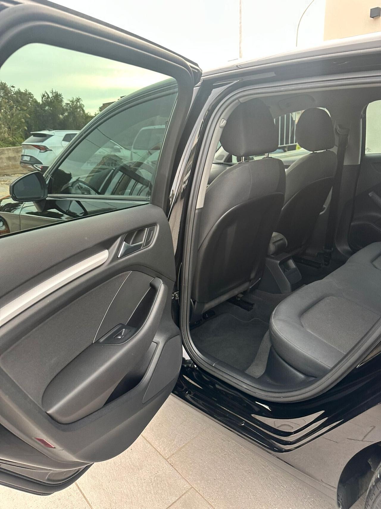 Audi A3 SPB 30 TDI Business