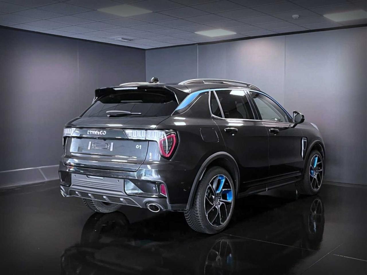 Lynk & Co 01 1.5 PHEV DCT promo fin