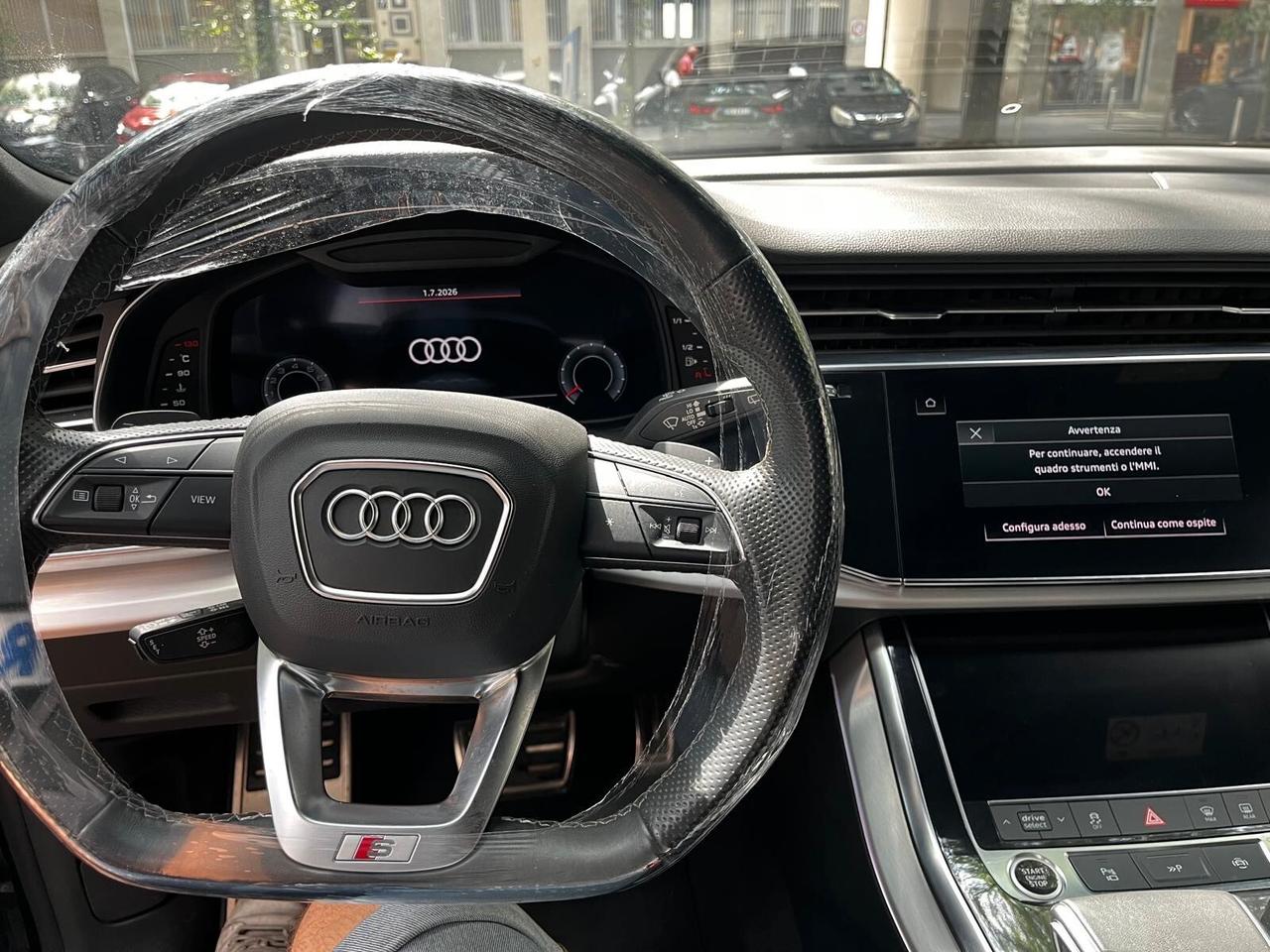 Audi Q8 55 TFSI S line quattro tiptronic Sport