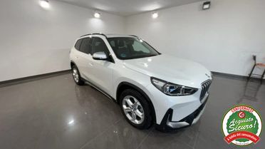 BMW X1 sDrive 18d xLine + Tetto