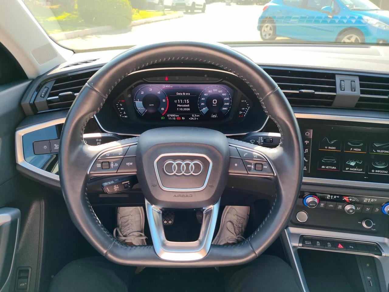Audi Q3 35 TDI quattro Business Advanced