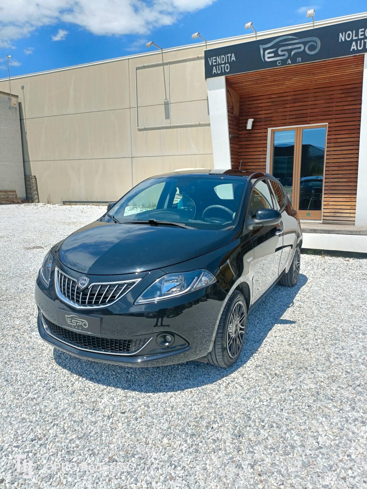 Lancia Ypsilon 1.0 FireFly 5 porte S&S Hybrid Ecochic Gold
