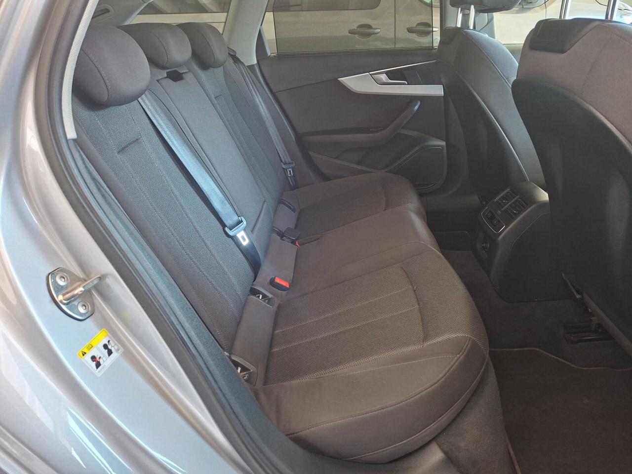 Audi A4 2.0 TDI EURO 6D / AUTOMATICO / 190CV / 4X4