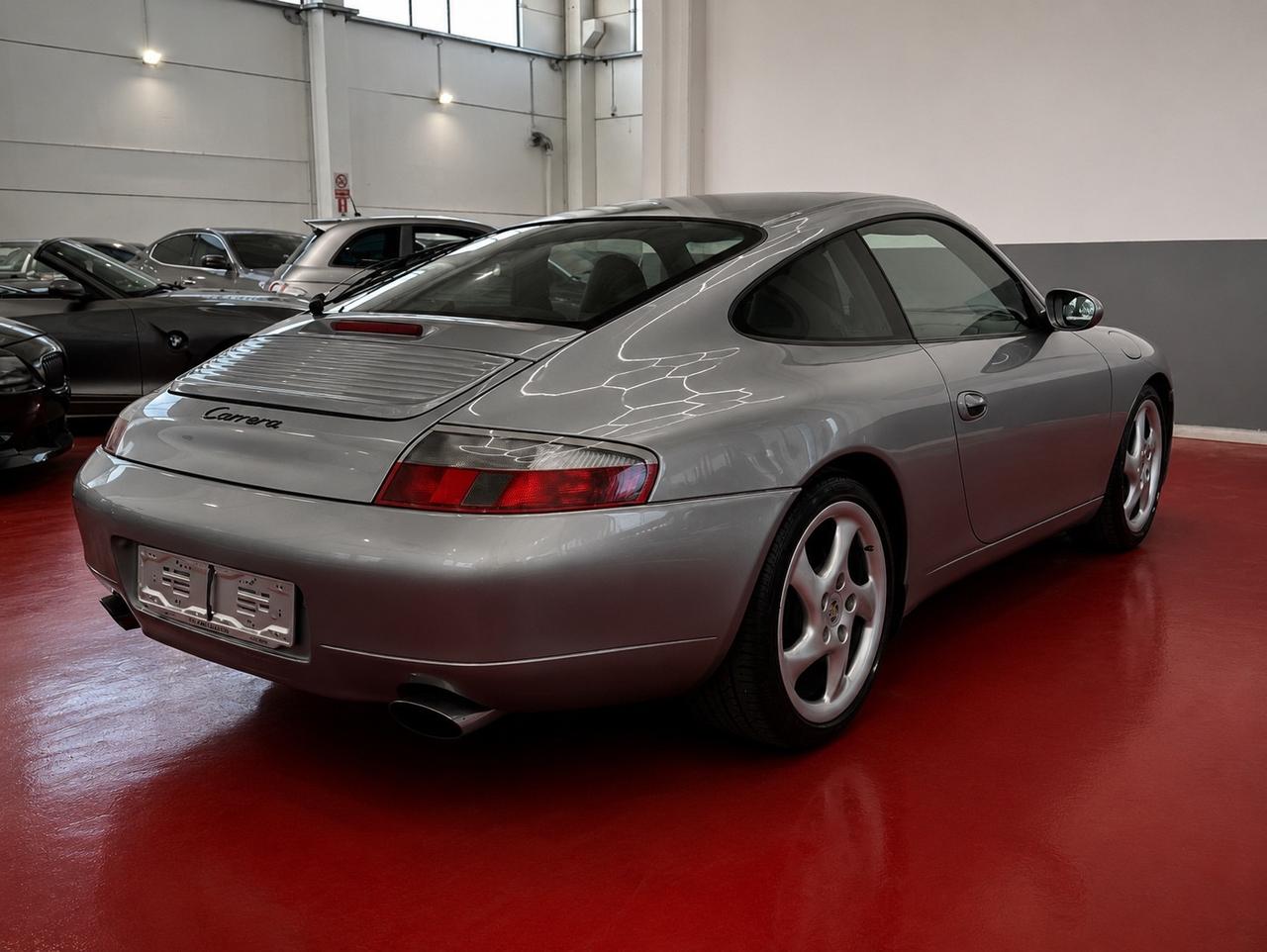 Porsche 911 Carrera cat