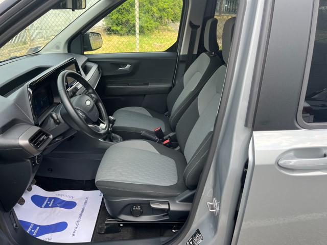 FORD Tourneo Courier 1.0 EcoBoost Titanium