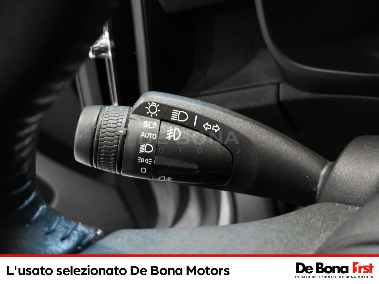 Volvo XC40 1.5 t3 momentum core 163cv my21