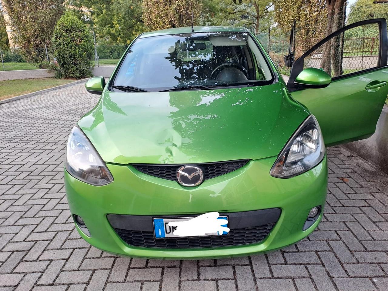 Mazda 2 diesel OK NEOPATENTATI