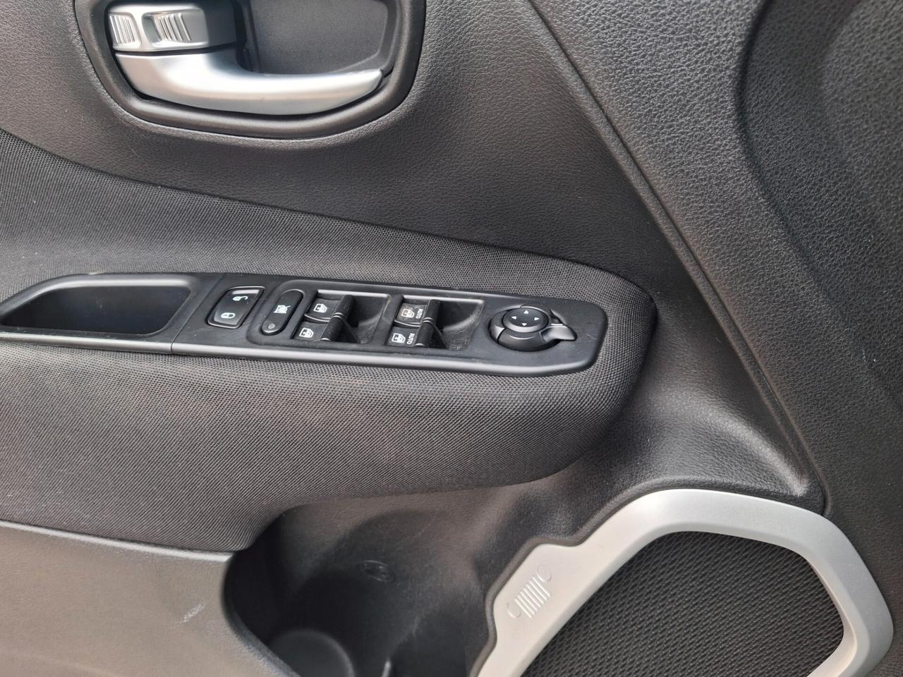 Jeep Renegade 1.6 Mjt 120 CV Longitude