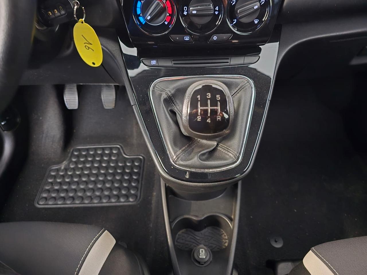 Lancia Ypsilon 1.3 MJT S&S Elefantino