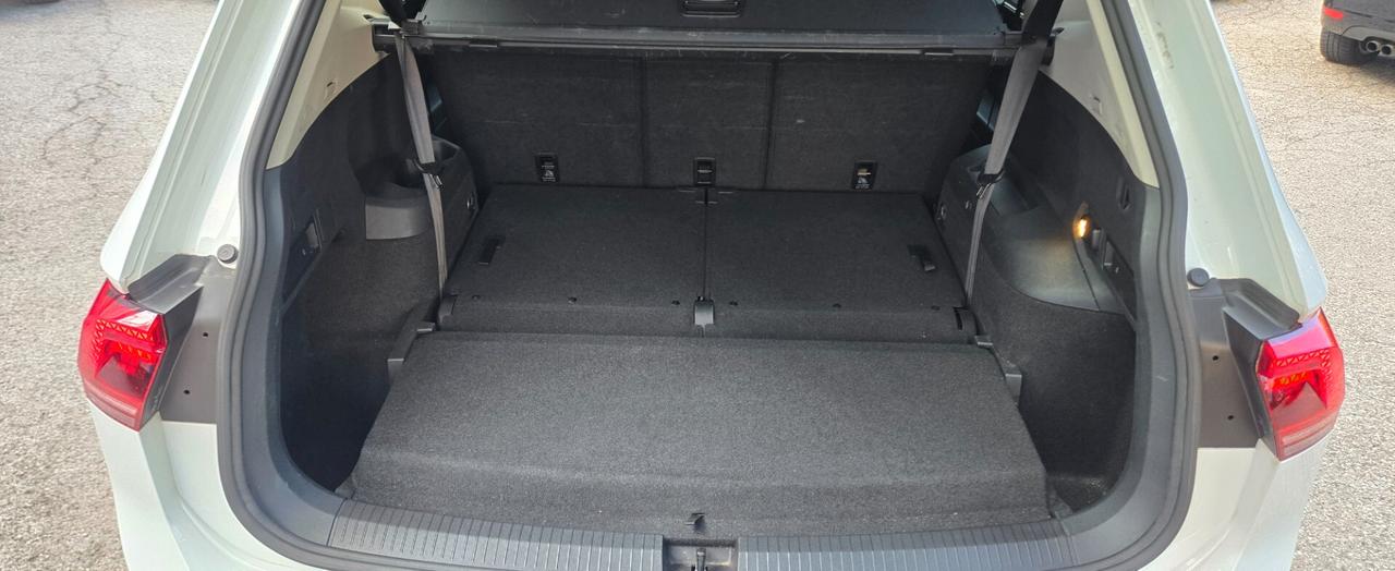 Volkswagen Tiguan Allspace 2.0 TDI SCR DSG R-Line