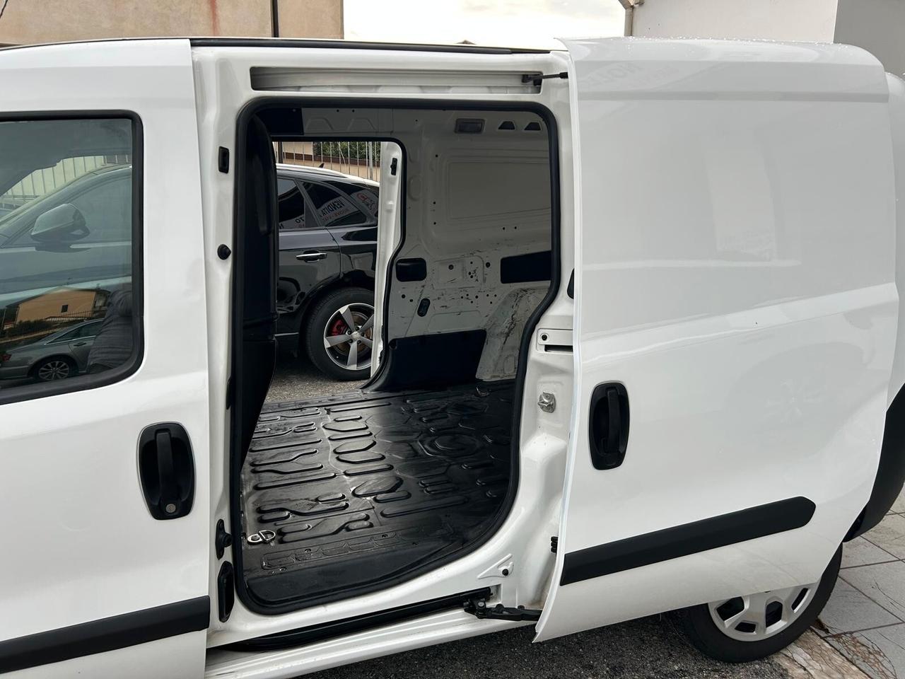 Fiat Doblo Maxi 1.6mljt 105cv DOPPIA PORTA LATERALE