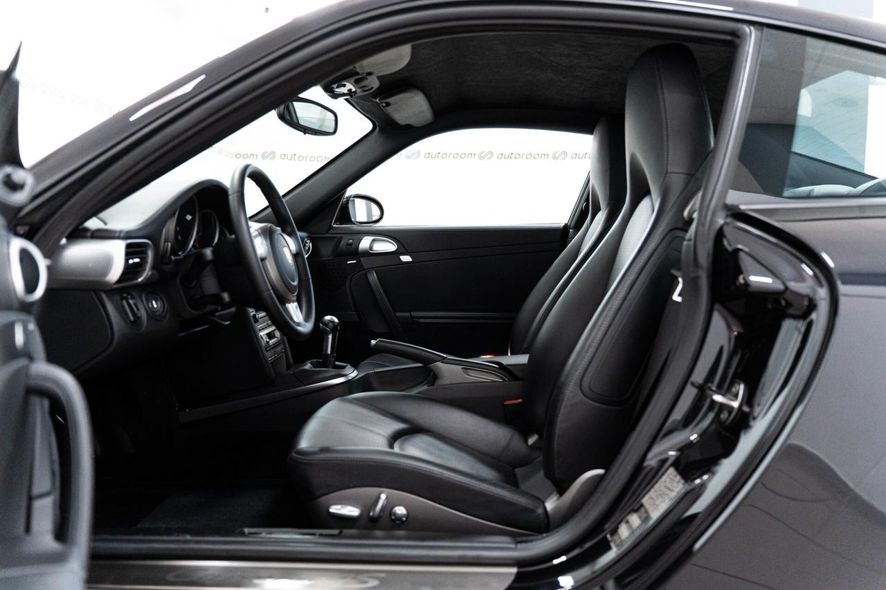 Porsche 911 Carrera 4S Coupé