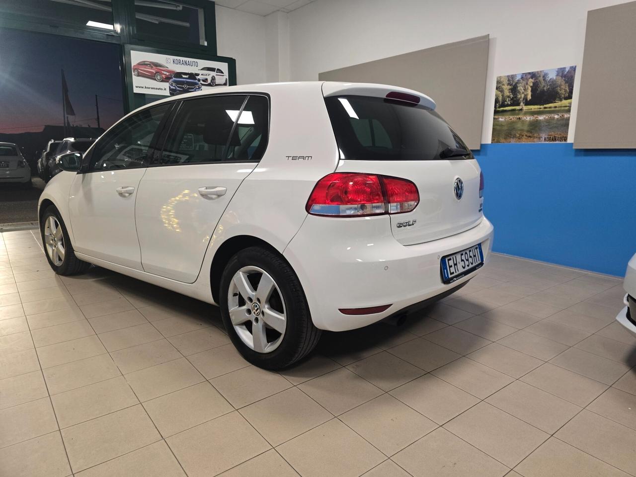 Volkswagen Golf 1.6 TDI DPF DSG 5p. Highline