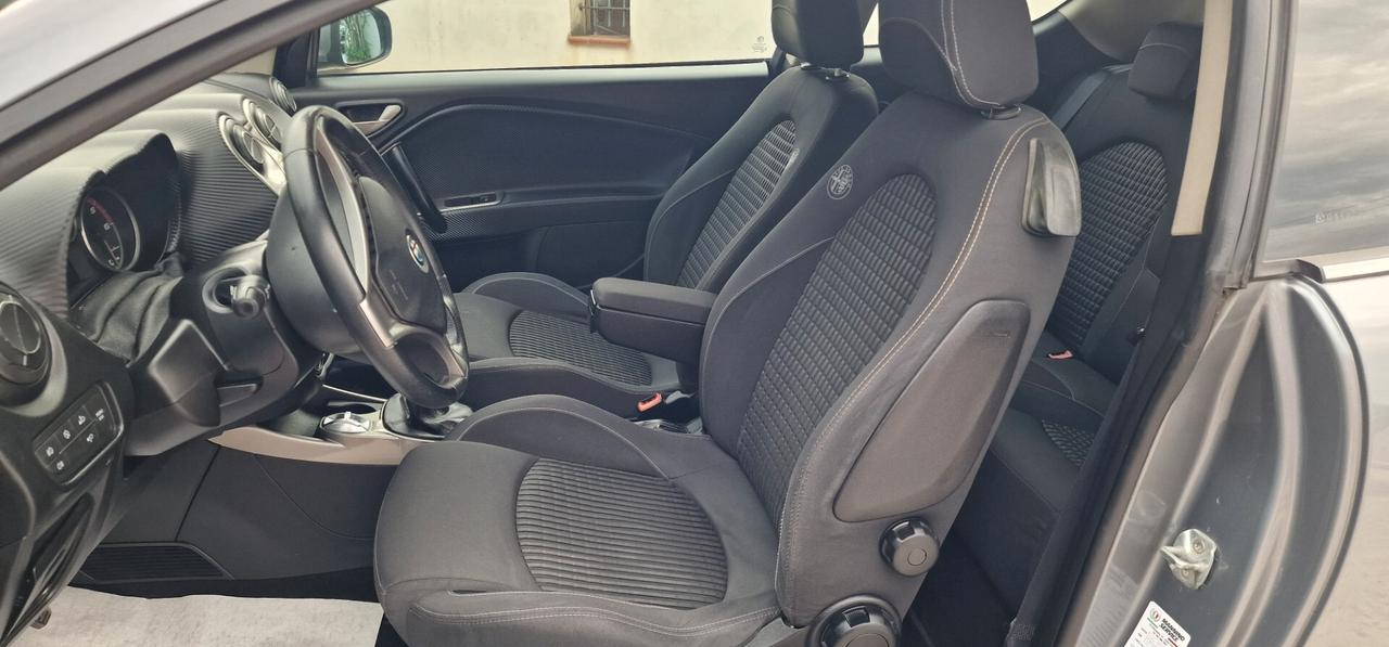 Alfa Romeo MiTo 1.3 JTDm-2 95 CV S&S Distinctive Sport Pack