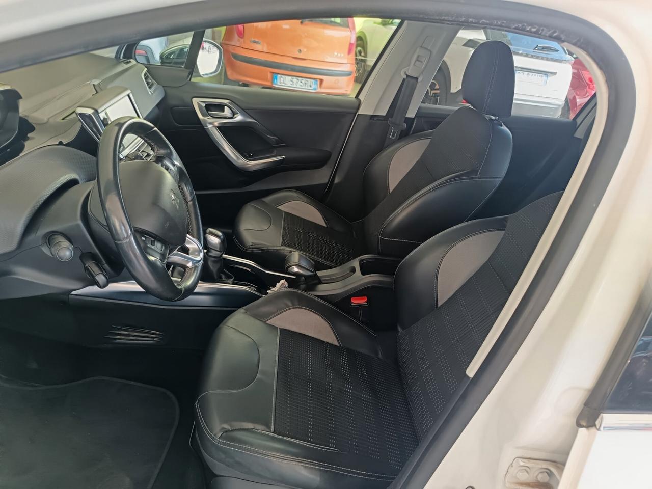 Peugeot 2008 1.6 VTi 120CV Allure