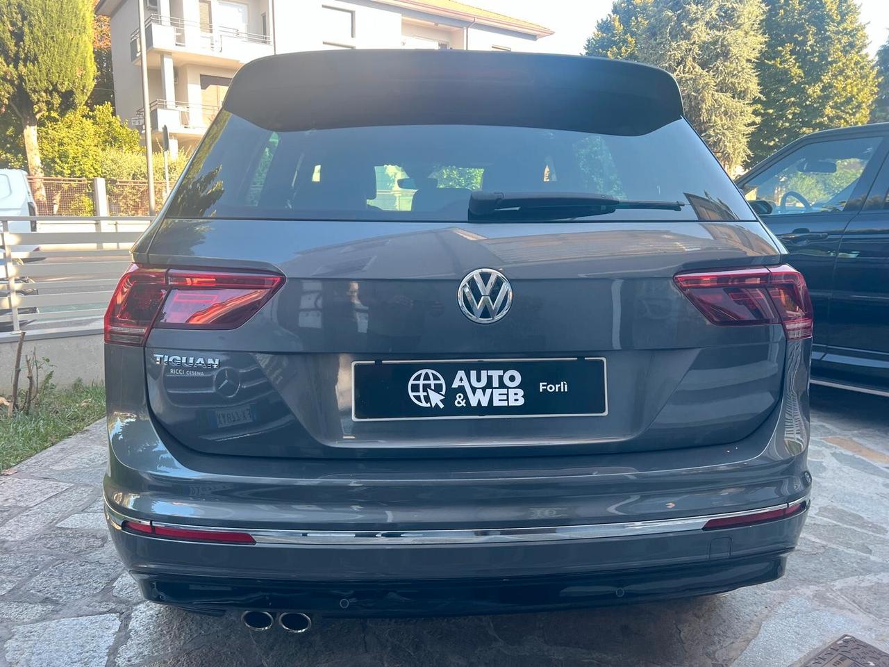 VW TIGUAN 2.0 TDI SCR DSG AD. BlueM. Techn. R-LINE PACK