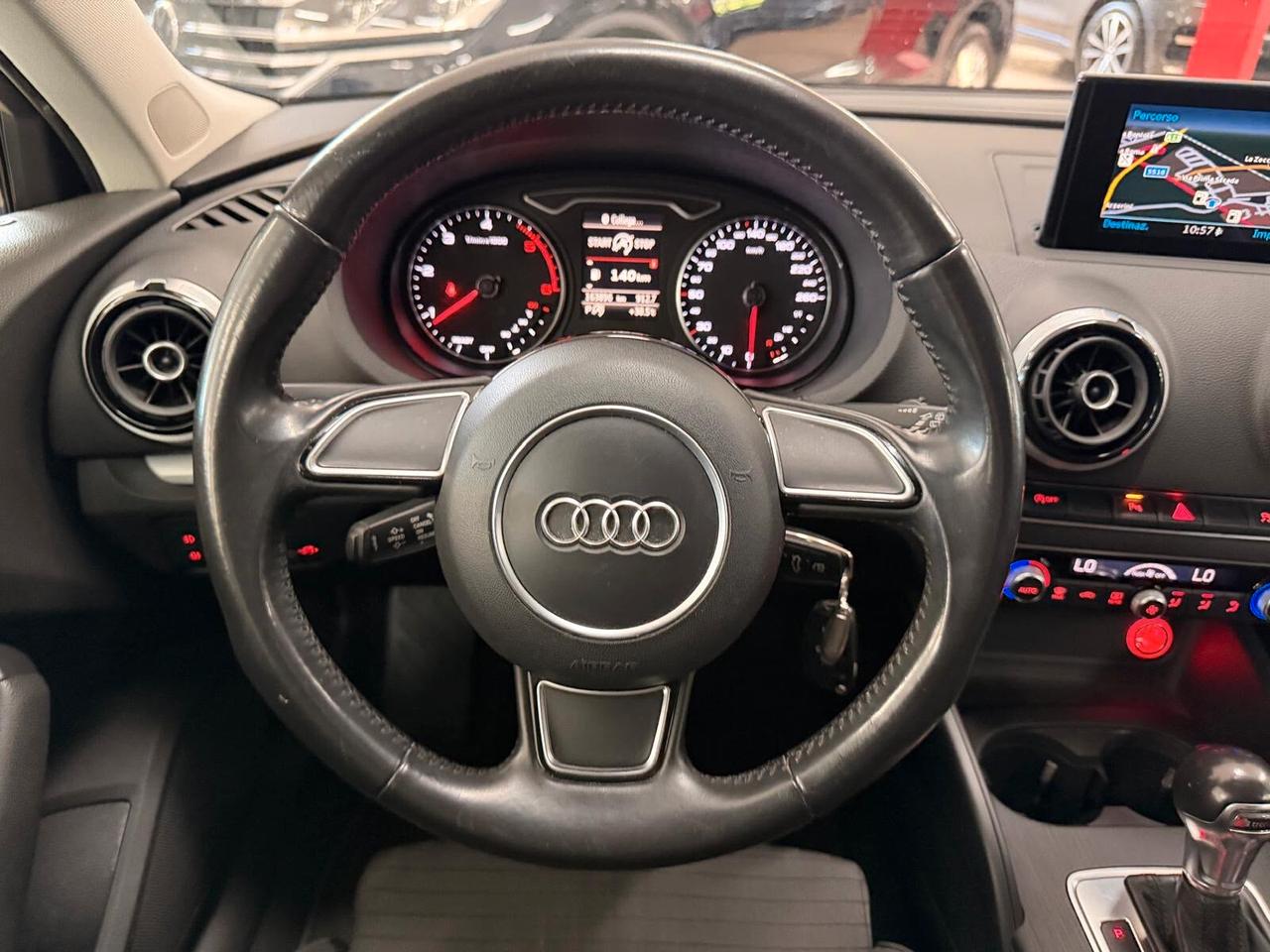 Audi A3 1.6 TDI clean diesel S tronic Ambition