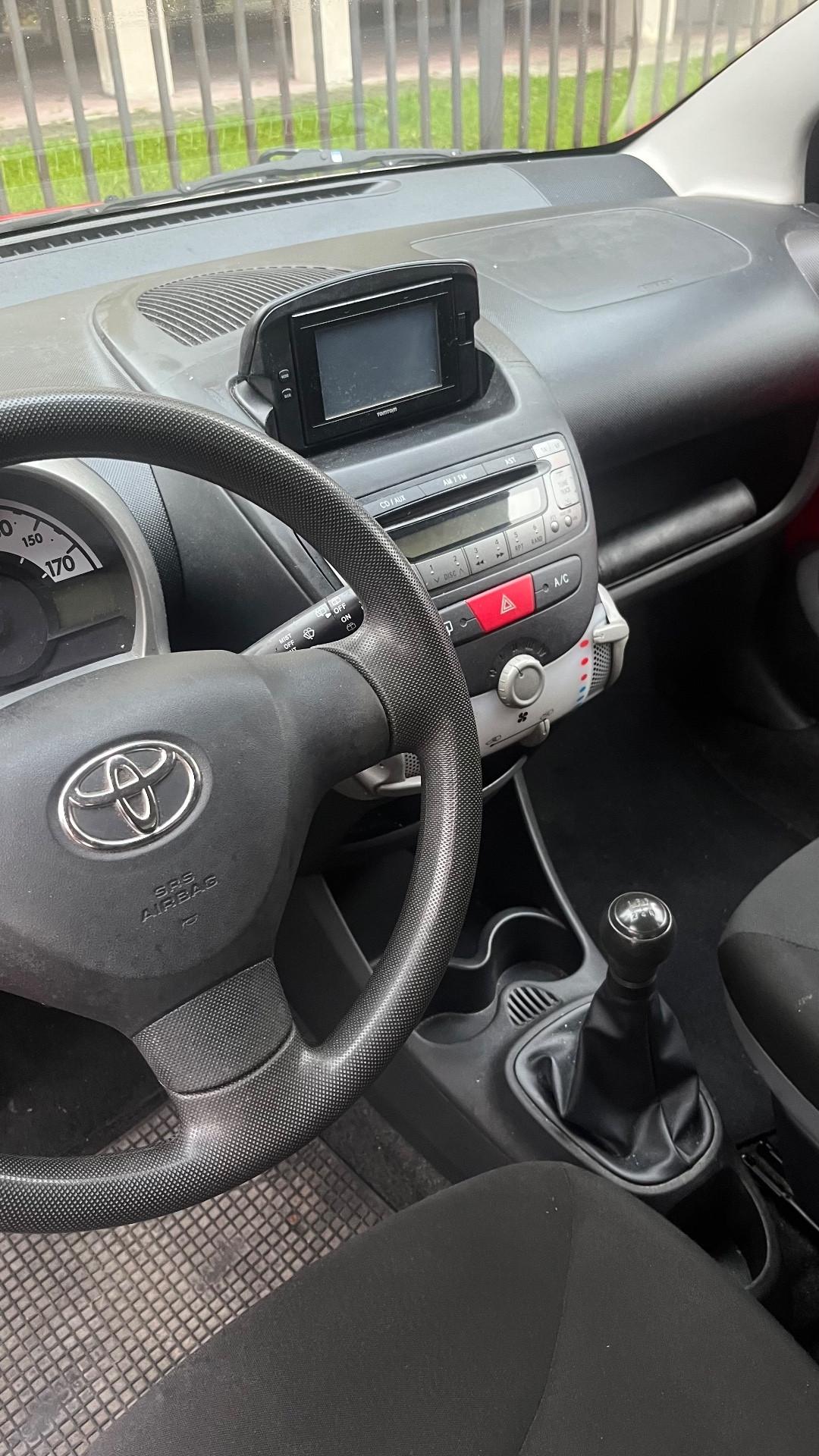 Toyota Aygo 1.0 12V VVT-i 3 porte Lounge Connect
