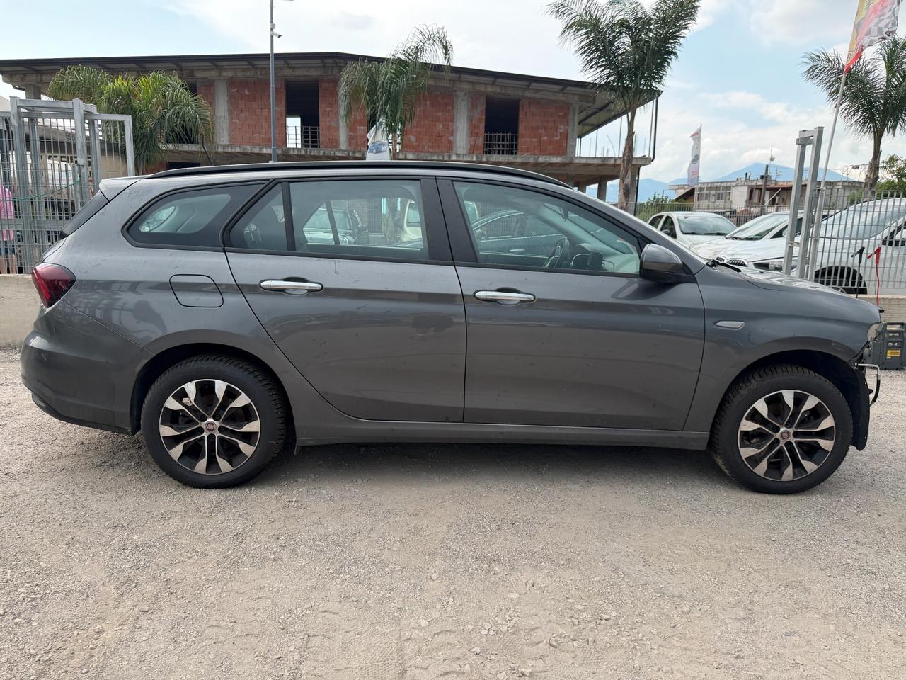 FIAT TIPO SW 2023 1.3 MJT 95 CV *AIRB OK
