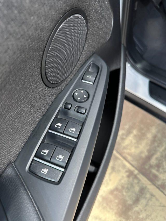 BMW X3 xDrive20d Business Advantage Auto- 18"-Tetto-Navi