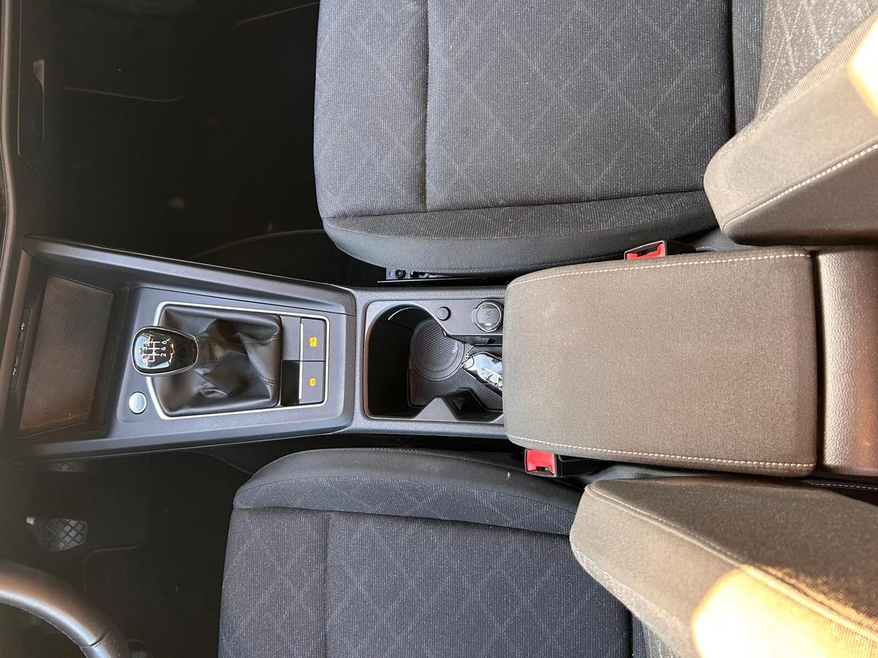Volkswagen Golf 2.0 TDI SCR Style IVA ESPOSTA