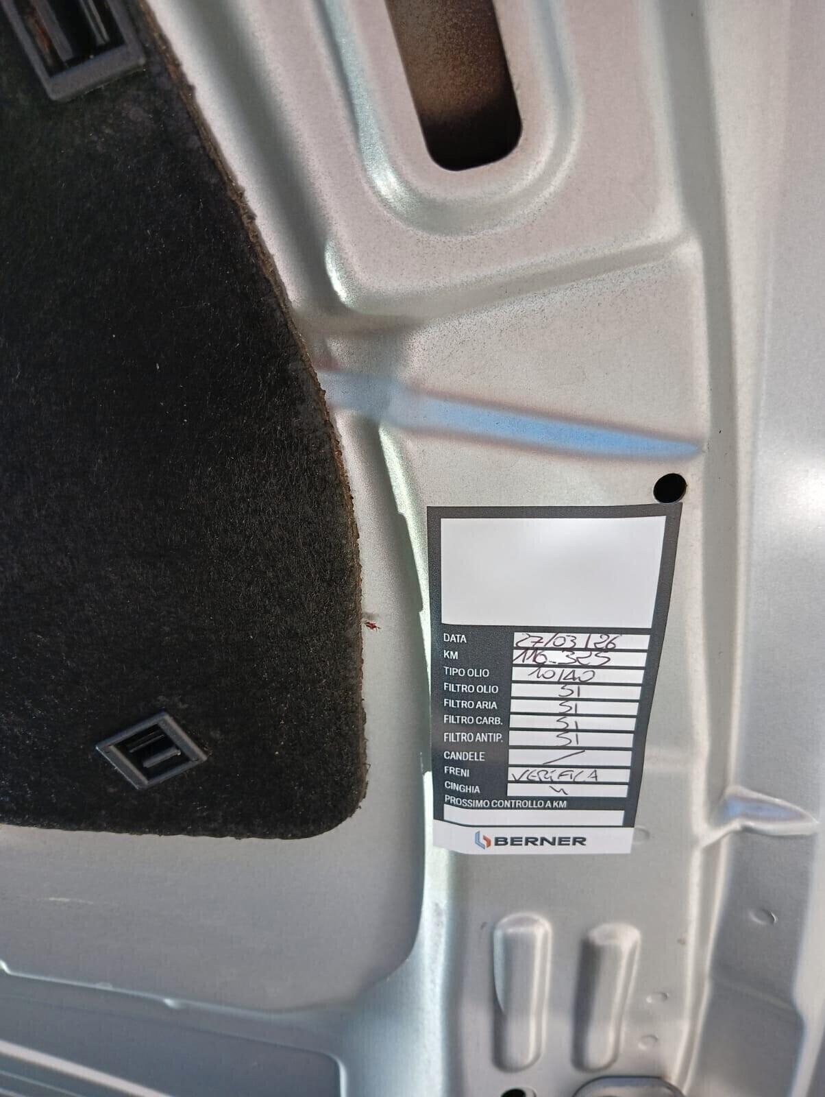 Lancia Ypsilon 1.3 MJT 16V 95 CV 5 porte S&S Silver