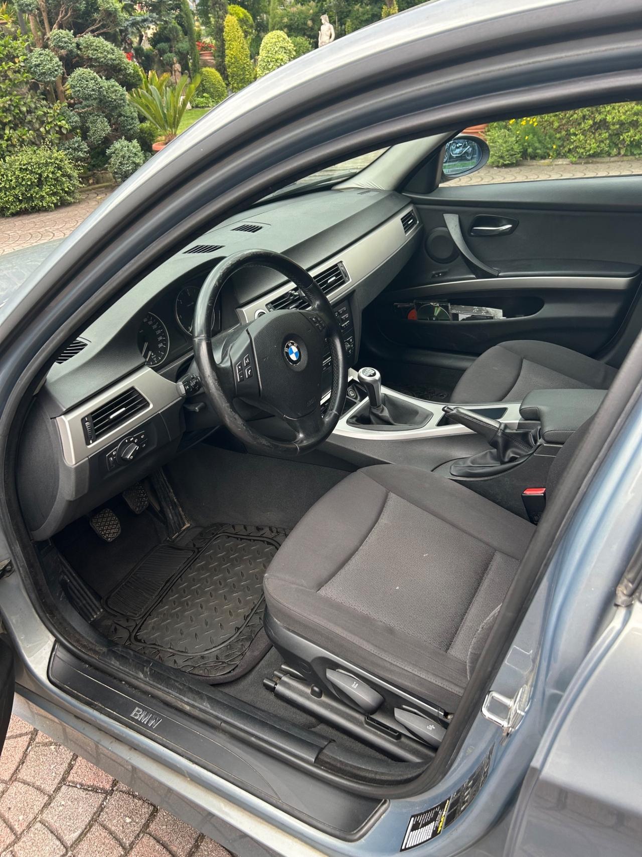 Bmw 320 320d cat Touring Attiva
