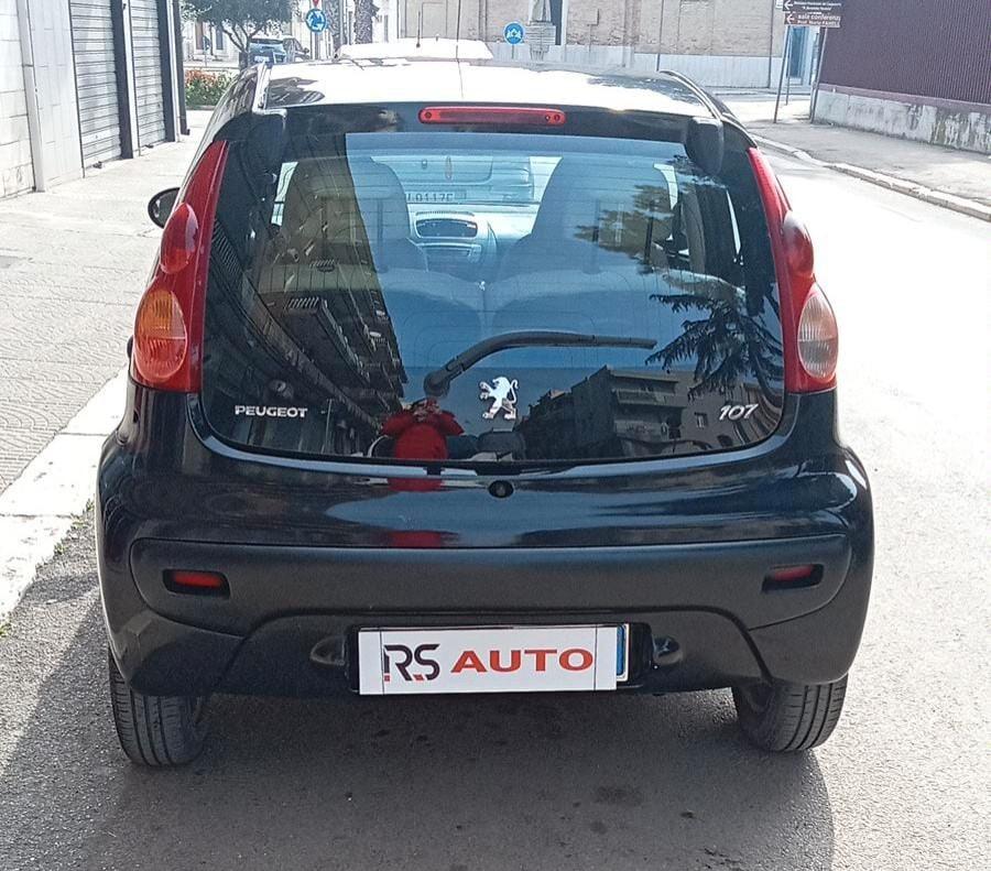 Peugeot 107 1.0 68CV 5p. Sweet Years