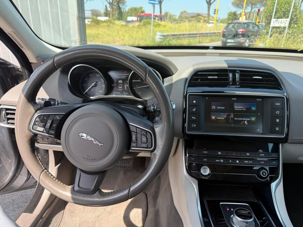 Jaguar XE 2.0 D Turbo 180CV aut. Portfolio Solo 87.000Km