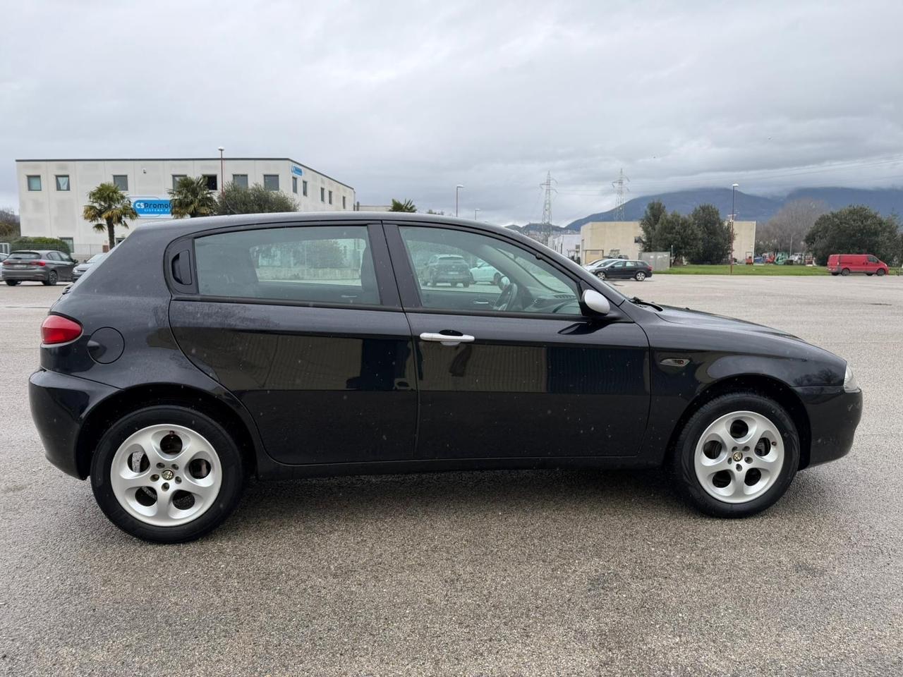 Alfa Romeo 147 1.9 JTD (120) 5 porte Progression