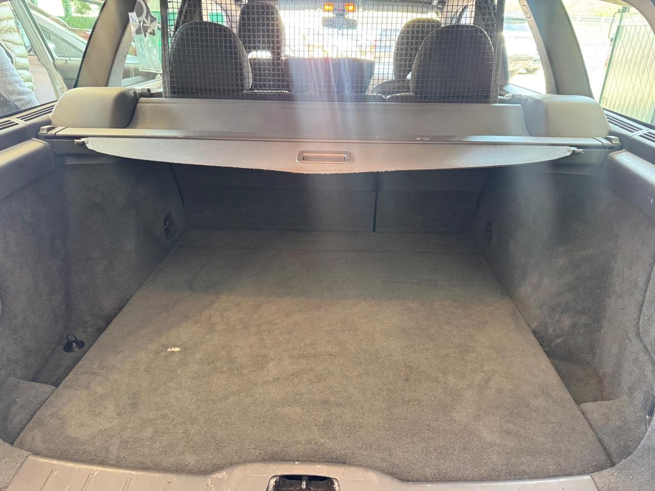 Volvo V50 D4 R-design