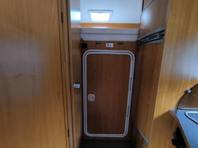 ROLLER TEAM NEW BOX POSTO PER 3 MOTO