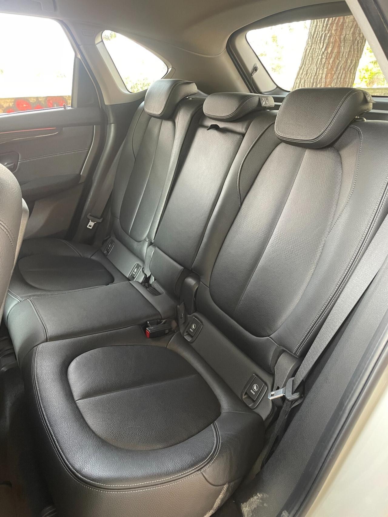Bmw 216 216d Active Tourer Luxury