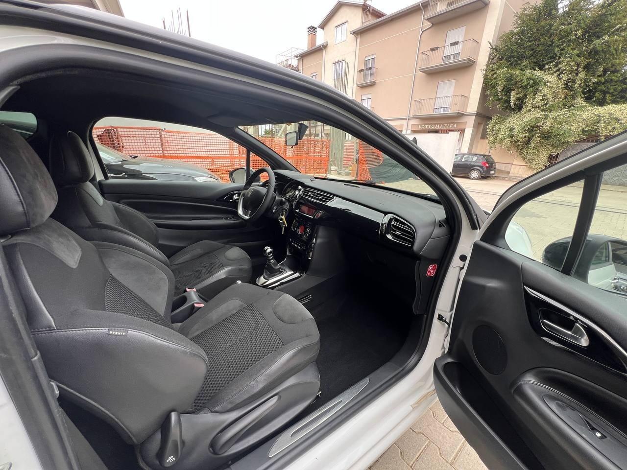 DS 3 1.6 THP 155 ULTRA PRESTIGE (115 KW)