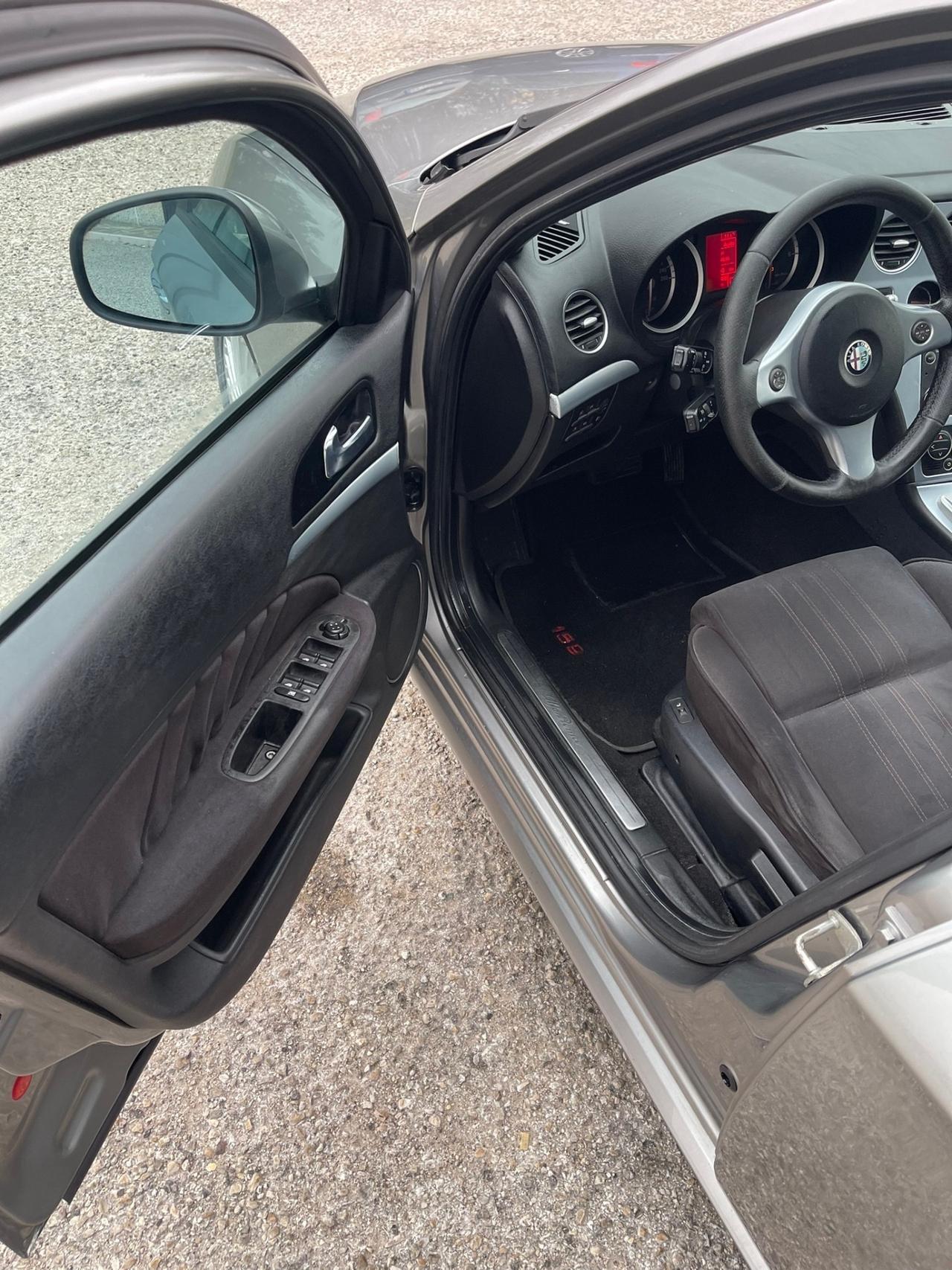 Alfa Romeo 159- AUTOMATICA-PERMUTO