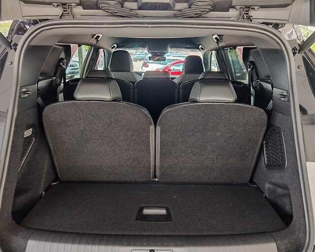 Peugeot 5008 Hybrid 136 e-DCS6 GT 7 posti