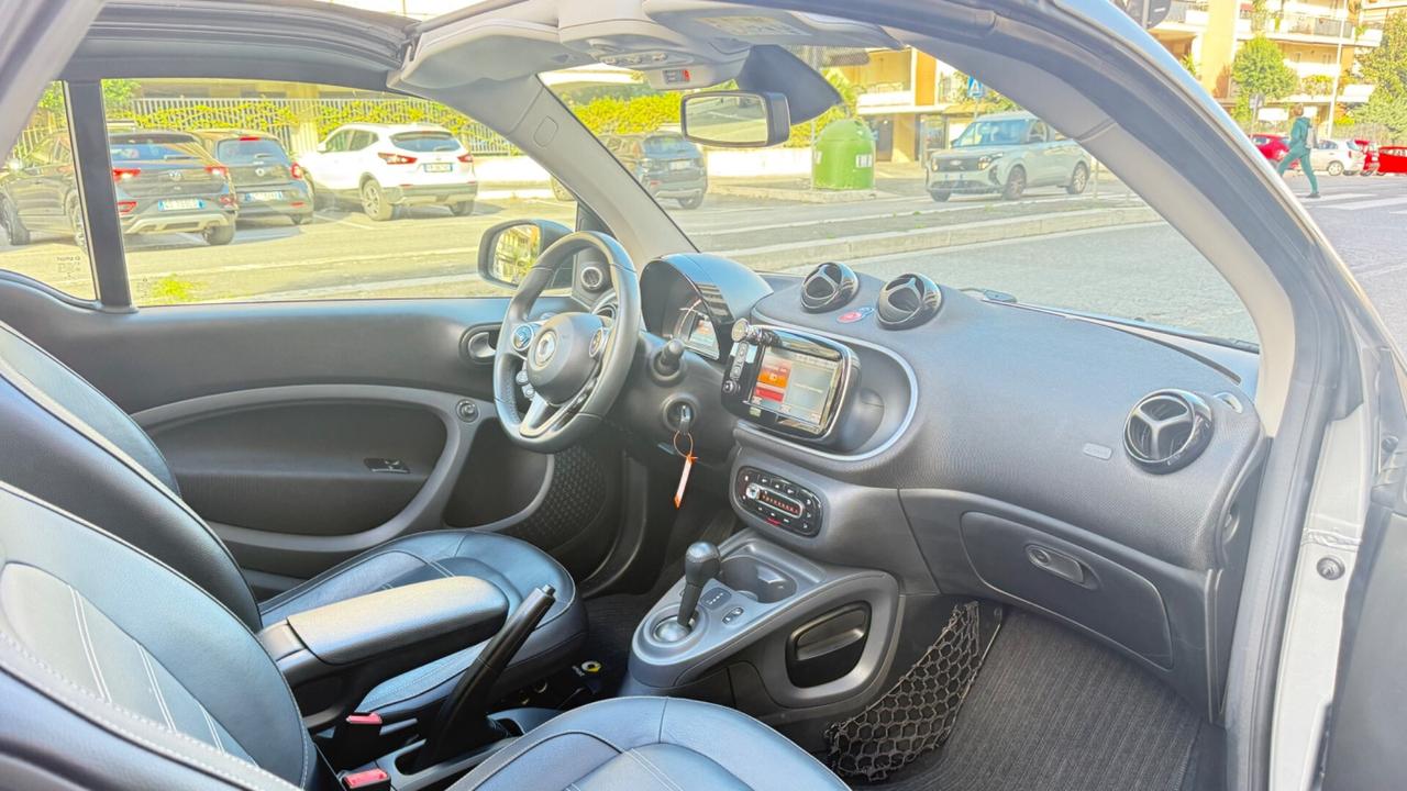 Smart ForTwo 90 0.9 T twinamic cabrio Prime LED NAVI KAMERA JBL CERCHI 15 PDC BLUETOOTH SEDILI RISCALDATI