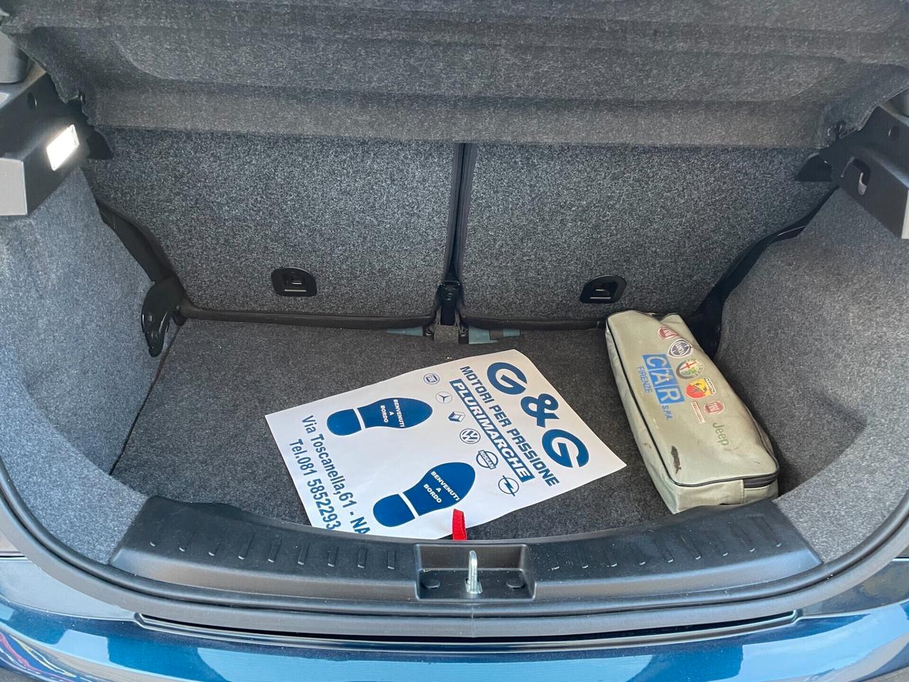 Lancia Ypsilon 1.2 69 CV 5 porte Silver