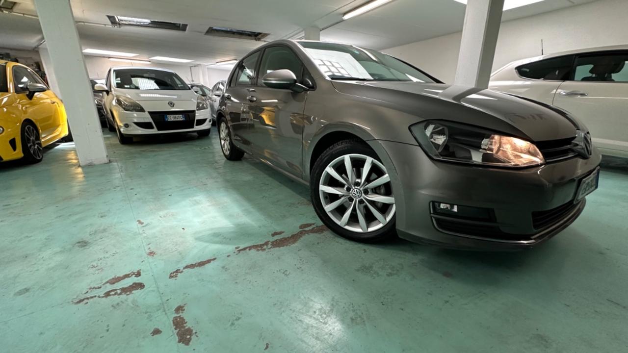 Volkswagen Golf 1.6 TDI 110 CV DSG 5p. Highline(anche per neopatentati)