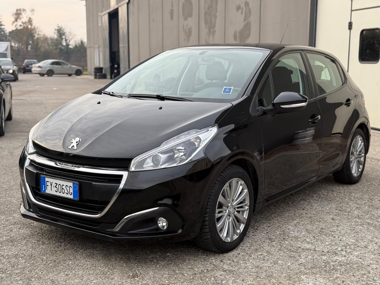 Peugeot 208 BlueHDi 100 S&S 5 porte GT Line