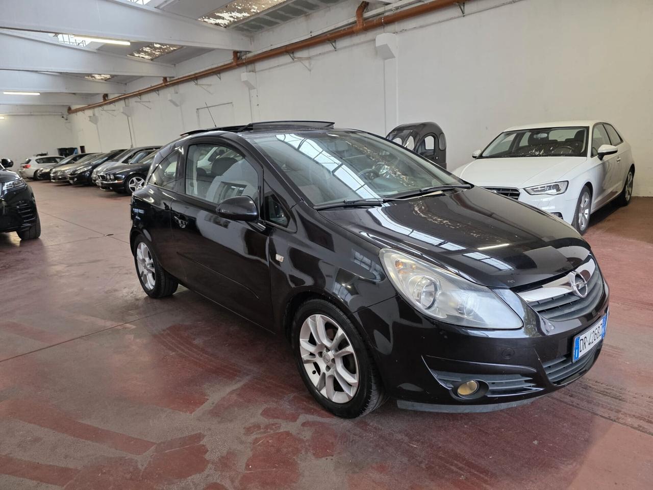 Opel Corsa 1.2 3 porte Sport benzina neopat