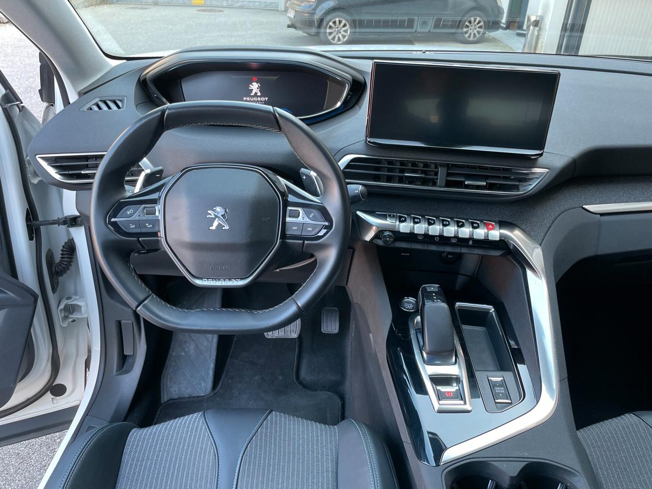 Peugeot 3008 Hybrid 225 e-EAT8 Allure Pack