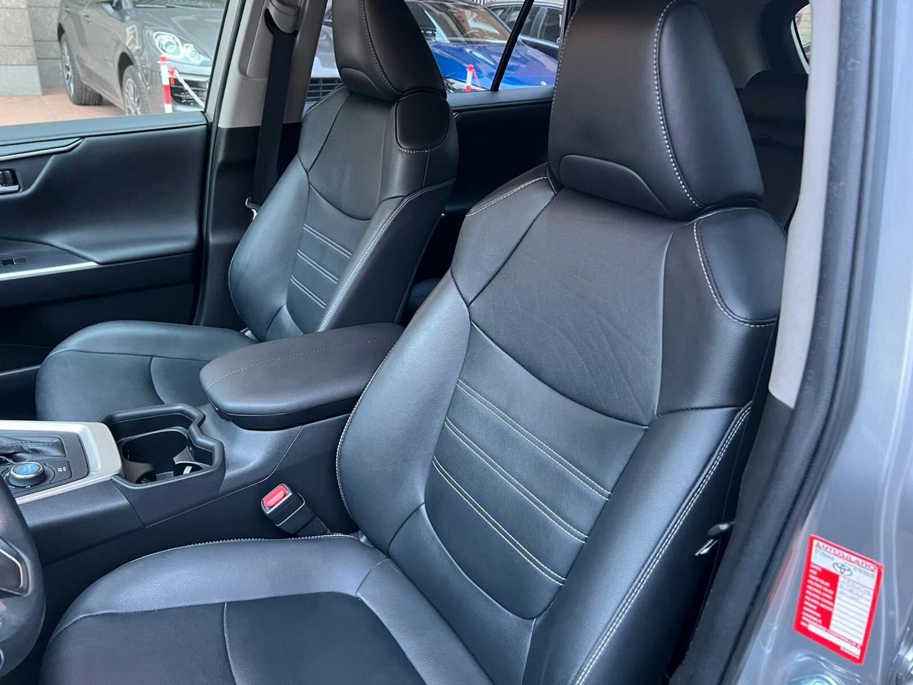 Toyota RAV 4 2.5 HV (222CV) E-CVT AWD-i LOUNGE